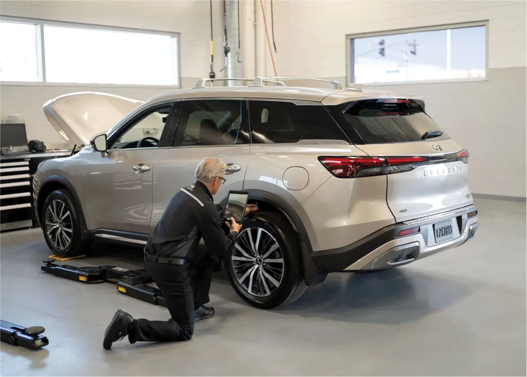 Why Infiniti Service banner